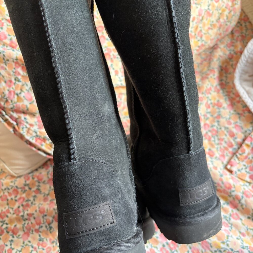 UGG Women's Classic Tall II Boot - size 6 - worn once - Picture 2 of 4